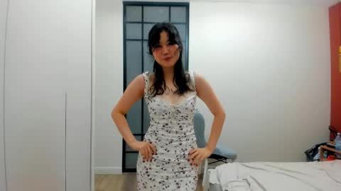 Snapshot of emmilee_ chatting on June 1, 1:02 pm Emilia online show from June 1, 1:02 pm
