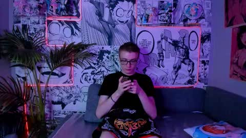 Snapshot of emmit_barker chatting on February 18, 4:14 pm Emmit online show from February 18, 4:14 pm