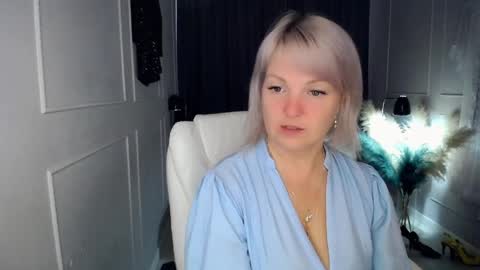 emmmam online show from April 17, 10:18 am