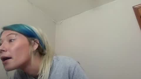 emmwarr1514 online show from June 25, 2:43 pm