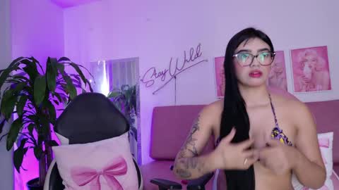 Emmy and Luna  online show from April 15, 12:23 pm