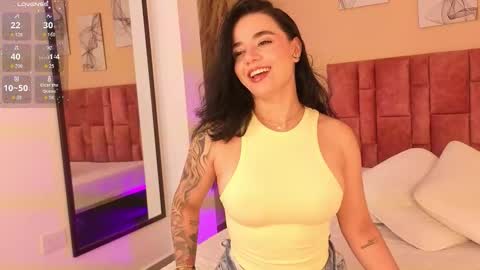 emmy_danielss online show from March 28, 11:32 am