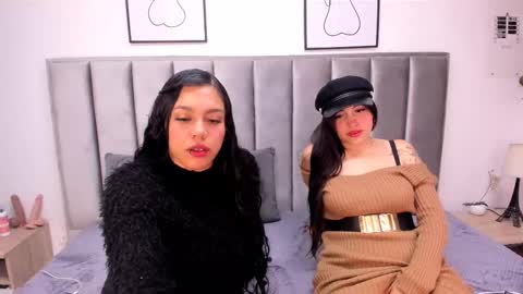 Emily  Laila  online show from September 29, 3:39 pm