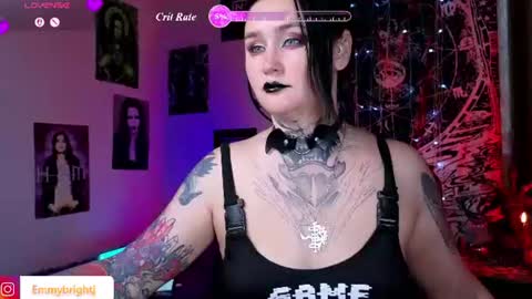 Snapshot of emmybrightj_ chatting on June 28, 4:18 am Emmy Bright 50 online show from June 28, 4:18 am
