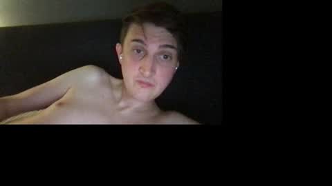 Snapshot of emotionalmotionsickness chatting on July 6, 3:03 pm emotionalmotionsickness online show from July 6, 3:03 pm
