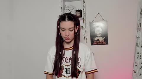 Snapshot of emperatriiiz chatting on December 25, 6:52 pm Emperatriz online show from December 25, 6:52 pm