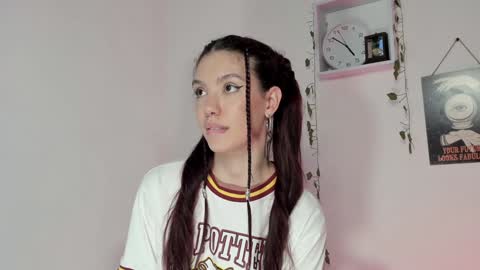 Snapshot of emperatriiiz chatting on December 25, 9:54 pm Emperatriz online show from December 25, 9:54 pm