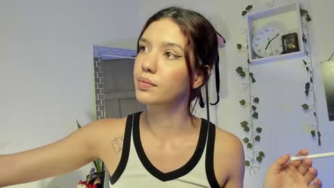 Snapshot of emperatriiiz chatting on January 11, 12:12 am Emperatriz online show from January 11, 12:12 am