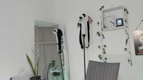 Snapshot of emperatriiiz chatting on January 11, 9:25 pm Emperatriz online show from January 11, 9:25 pm