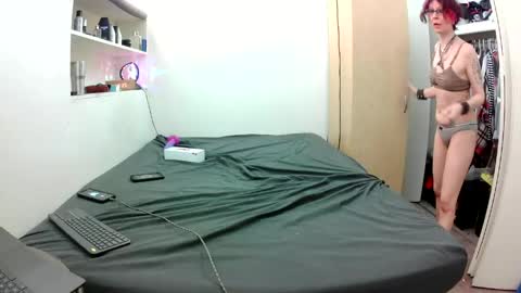 Empress Lillth online show from April 17, 6:33 pm