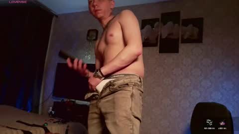 emveeboy96 online show from May 21, 9:00 pm