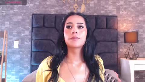 Snapshot of emy_fg chatting on May 22, 8:03 pm Emy online show from May 22, 8:03 pm