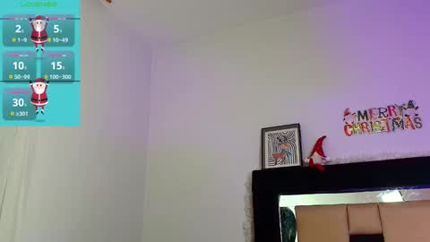 emycarver09 online show from January 6, 11:25 am