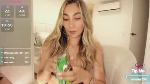 emyconneer online show from July 14, 2:05 am