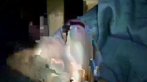 encormoi online show from January 12, 8:30 am