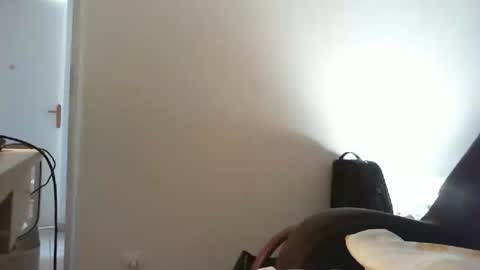 Snapshot of endearment115 chatting on March 8, 11:37 am endearment115 online show from March 8, 11:37 am