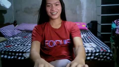 Snapshot of endless_cumexplosion chatting on February 13, 12:02 am I am MITCH online show from February 13, 12:02 am