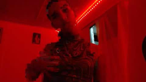 engel20042001 online show from March 17, 11:41 pm