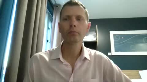 EnglishGuy183 online show from March 18, 5:49 pm