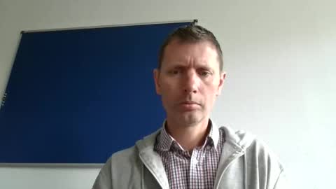 EnglishGuy183 online show from April 2, 12:25 pm