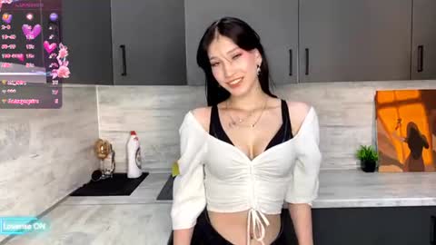 eniamhaaaaa online show from June 26, 5:23 am