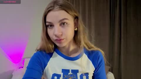 Snapshot of enjoyeverymoment_ chatting on September 27, 6:02 pm enjoyeverymoment_ online show from September 27, 6:02 pm