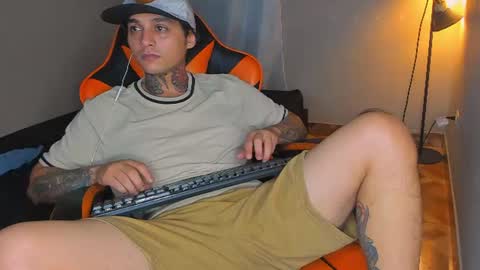 Snapshot of enjoymycock99 chatting on July 10, 3:33 am enjoymycock99 online show from July 10, 3:33 am
