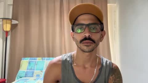 Snapshot of enjoythetrip chatting on December 12, 9:51 am Luke online show from December 12, 9:51 am