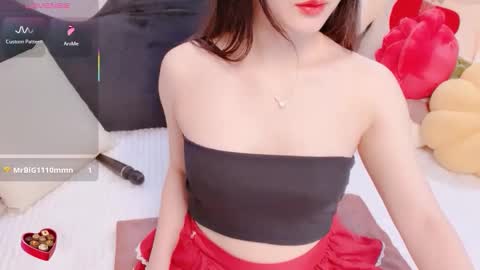 Enmilia online show from February 4, 4:40 am