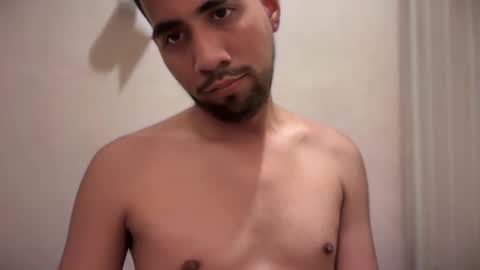 Snapshot of enriquegc197 chatting on February 11, 9:25 pm Enriquegc197 online show from February 11, 9:25 pm