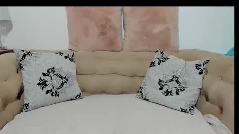 EnticingAmy online show from April 3, 7:39 am