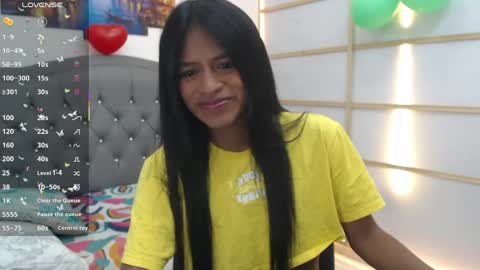 Snapshot of enyelin chatting on May 3, 12:22 pm Enyenlina online show from May 3, 12:22 pm