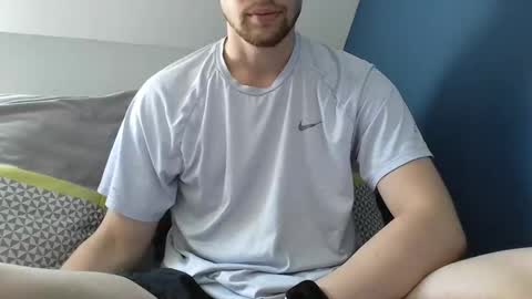 enzo41220 online show from May 26, 1:18 pm