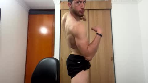 enzo_savage online show from June 3, 11:46 am