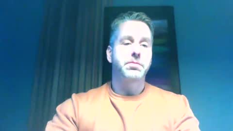 Snapshot of enzoenzo7 chatting on December 14, 3:15 pm Enzos Massive Cock online show from December 14, 3:15 pm