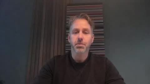 Snapshot of enzoenzo7 chatting on November 19, 8:14 am Enzos Massive Cock online show from November 19, 8:14 am