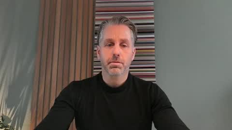 Snapshot of enzoenzo7 chatting on January 9, 9:12 am Enzos Massive Cock online show from January 9, 9:12 am