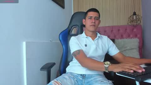 EnzoRodriguez online show from April 13, 2:55 pm