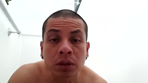 Snapshot of epg2484 chatting on January 27, 5:47 am epg2484 online show from January 27, 5:47 am