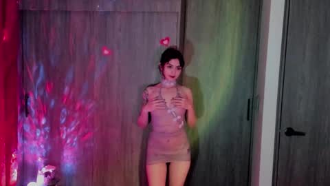 Snapshot of ephemeral_hot chatting on February 7, 1:42 am Leyla online show from February 7, 1:42 am