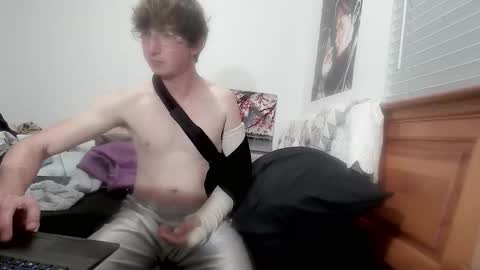 Snapshot of epicdstone chatting on January 11, 2:16 am EpicDStone online show from January 11, 2:16 am