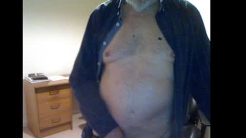 erasmus_d online show from December 4, 6:28 pm