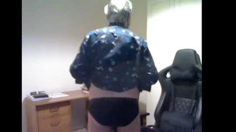 erasmus_d online show from January 13, 6:05 pm