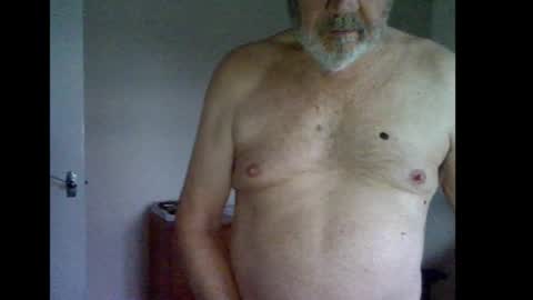 erasmus_d online show from October 9, 5:11 pm