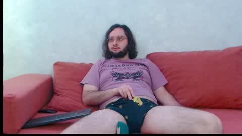 Snapshot of eren_jaeger2000 chatting on June 20, 4:48 am Eren online show from June 20, 4:48 am