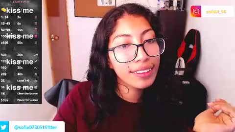 Snapshot of eren_mikasa chatting on July 14, 10:37 pm sofia online show from July 14, 10:37 pm