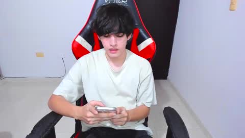 eren_tatakae online show from February 14, 2:30 am