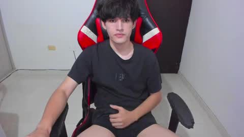 eren_tatakae online show from April 16, 2:12 am