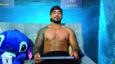 Brayan online show from November 2, 2:25 am