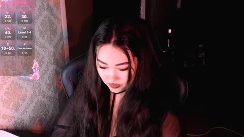 Erica Wayne online show from April 6, 10:00 pm